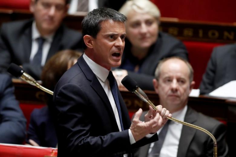 French Prime Minister Manuel Valls speaks during the questions to the government session at the National Assembly in Paris, France, November 16, 2016. REUTERS/Charles Platiau